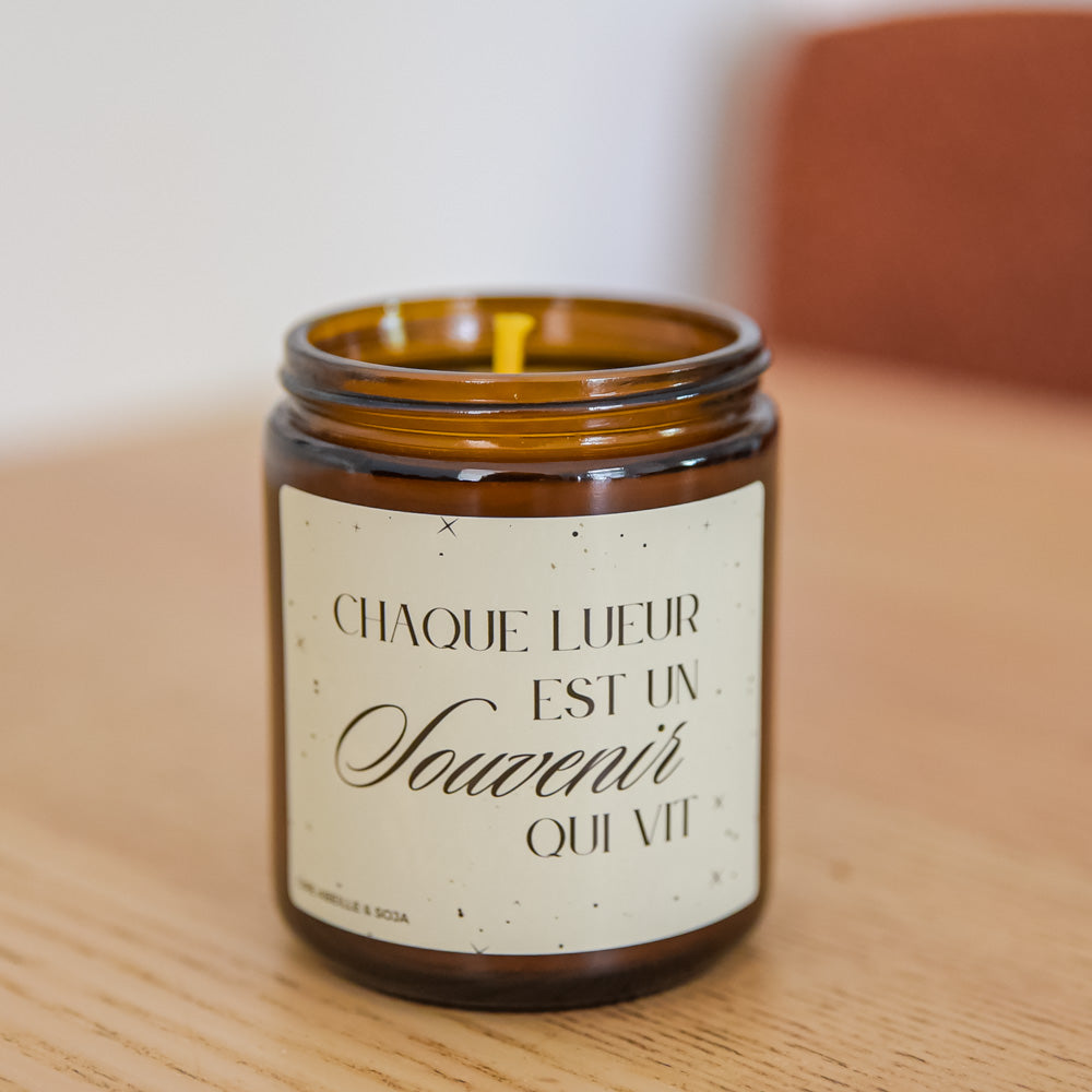 Bougie Chaque lueur est un souvenir qui vit